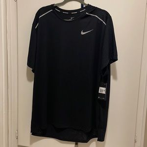 New Men’s Nike Running T-Shirt